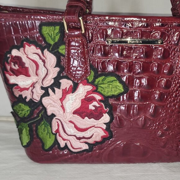 VINTAGE BRAHMIN MINI ASHER CHIANTI ROSSINI EMBROIDERED ROSES PURSE/BAG/TASSEL - Picture 2 of 9